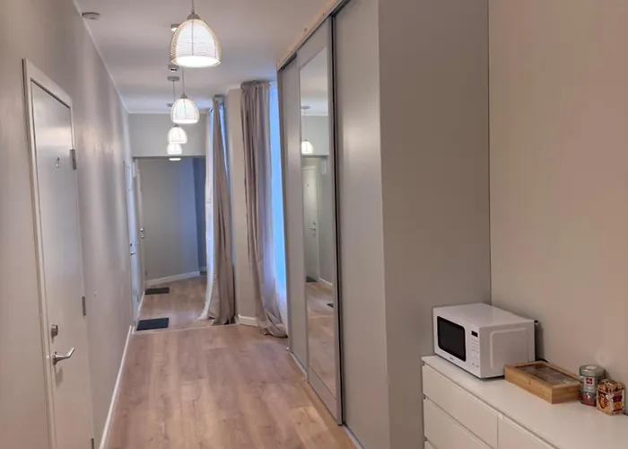 Smart Center - Near Old Town Apartment